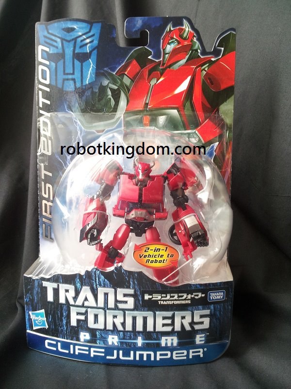 Takara Hasbro Transformers Prime Comparison  (11 of 11)